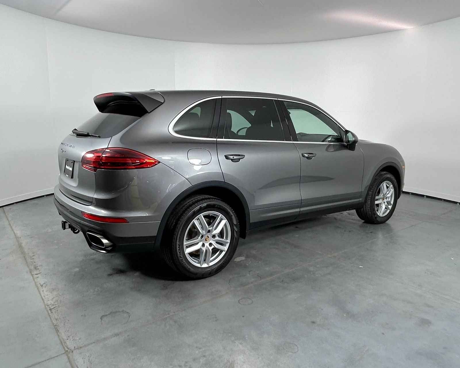 Used 2018 Gray Porsche Base image 7