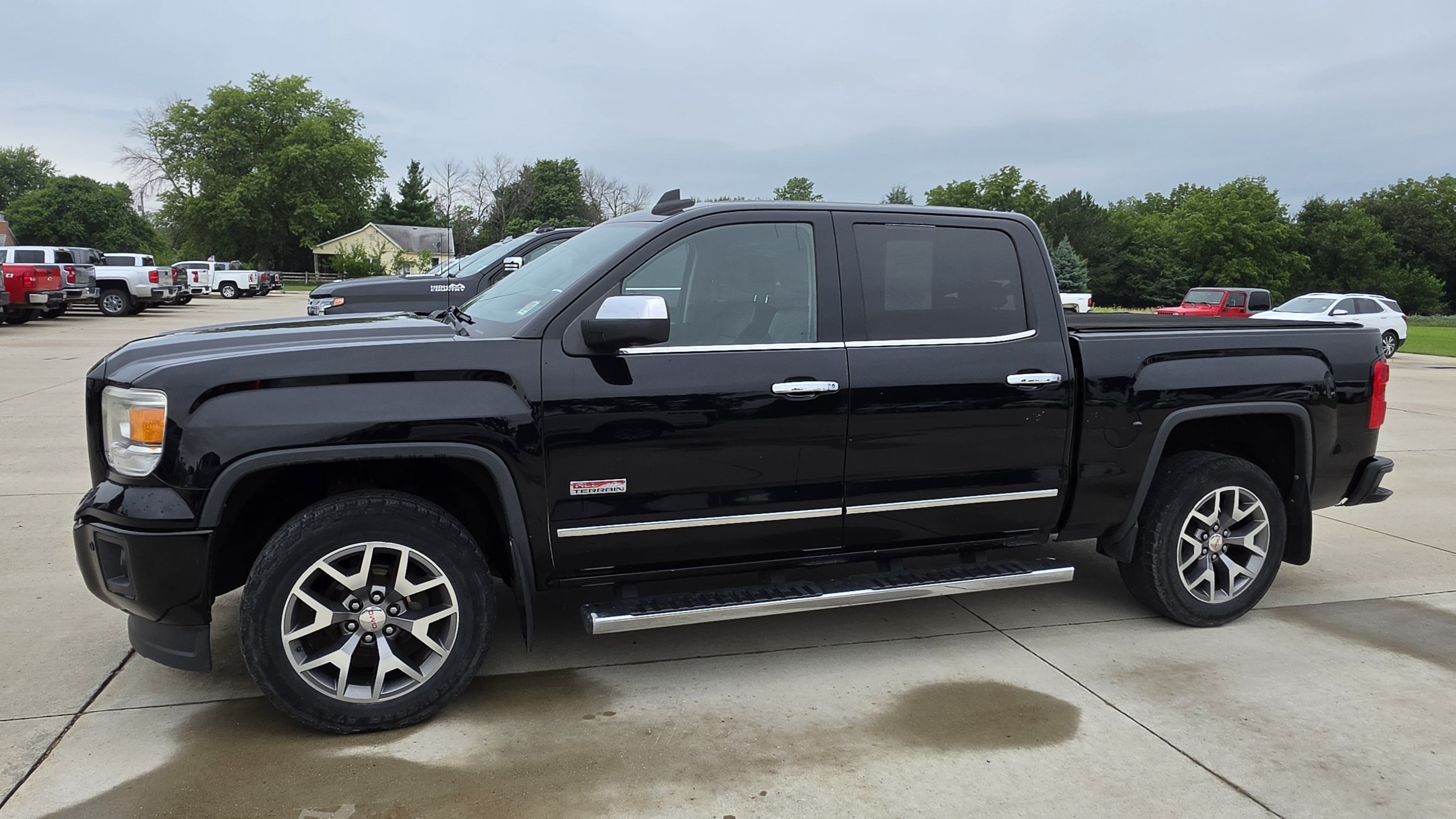 Used 2015 ONYX BLACK GMC SLT image 8
