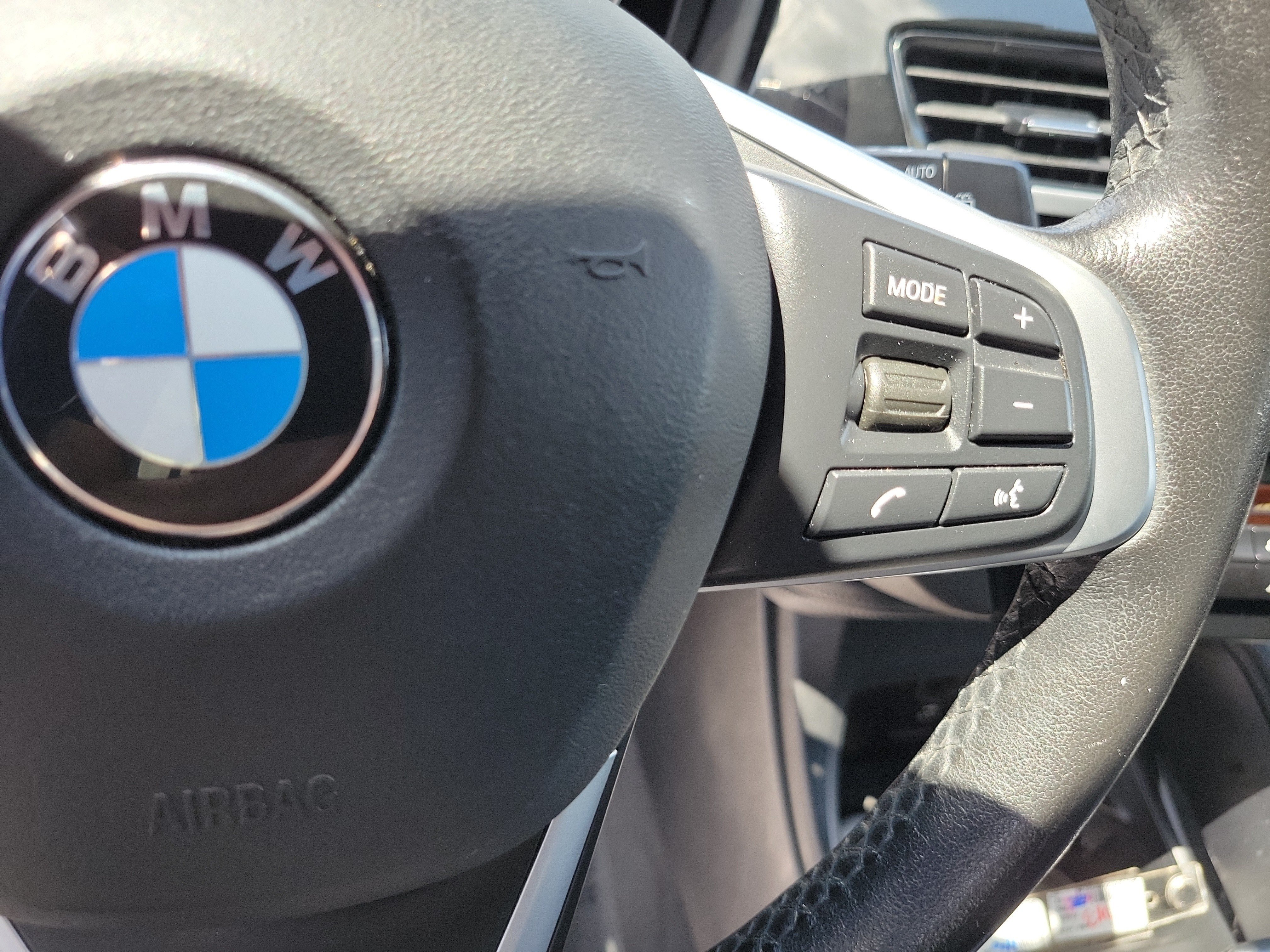 Used 2022 Cashmere Silver Metallic BMW sDrive28i image 26