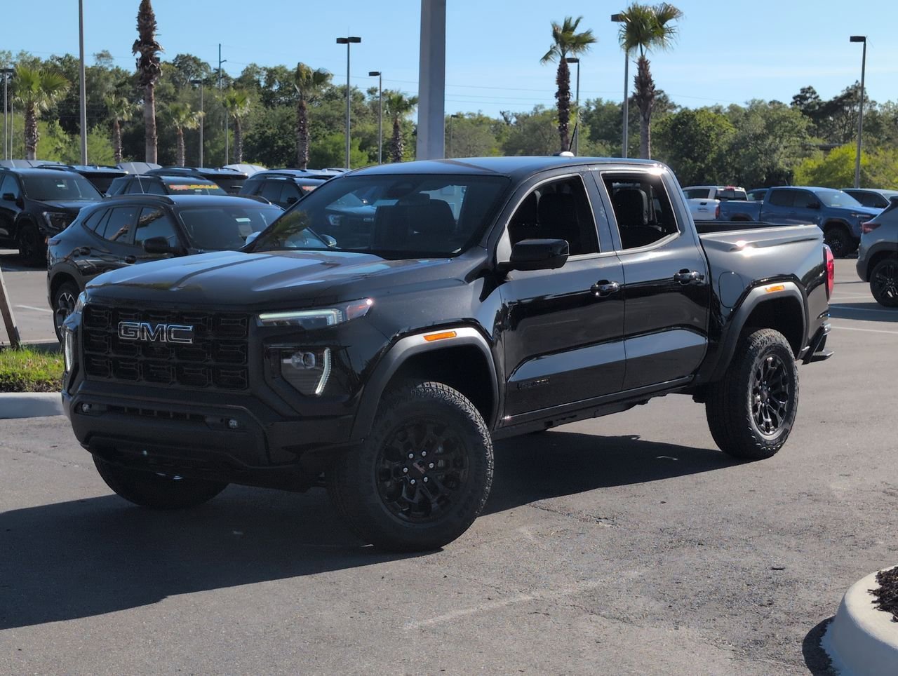 2026 GMC Canyon 2WD Elevation Crew Cab Short Box's photo