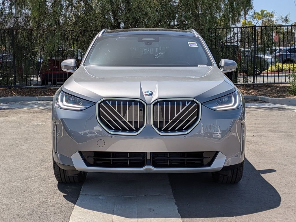 New 2026 Skyscraper Grey Metallic BMW 30 xDrive image 4