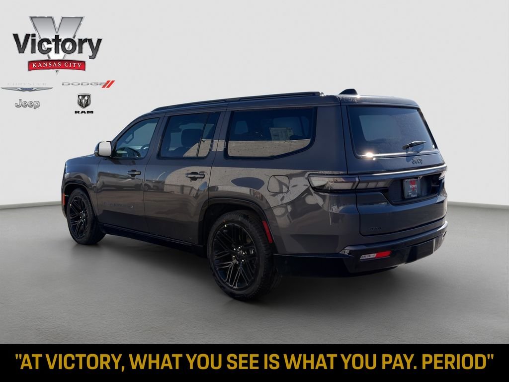New 2026 Baltic-Gray Metallic Clear-Coat Exterior Paint Jeep Limited Reserve image 5