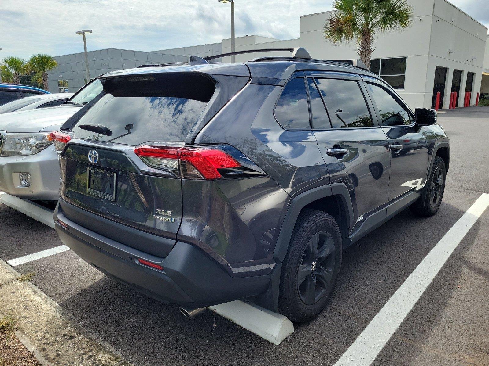 Used 2024 Magnetic Gray Metallic Toyota Hybrid XLE image 3