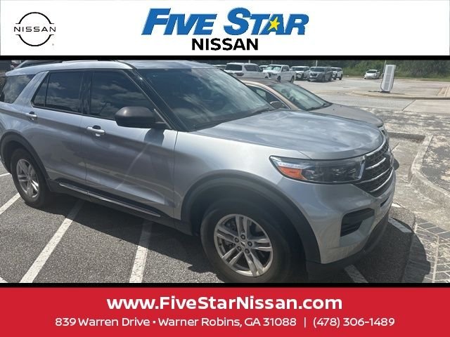 Used 2023 Silver Ford XLT image 3