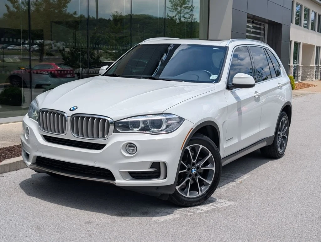 Used 2018 White BMW xDrive35i image 1