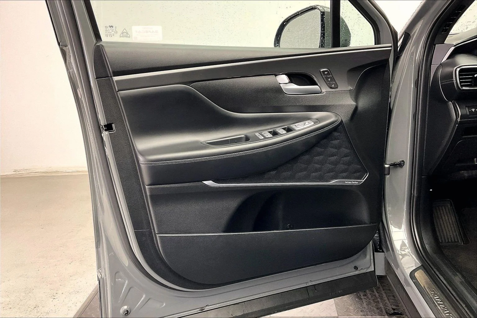 Used 2023 Hampton Gray Hyundai Calligraphy image 26