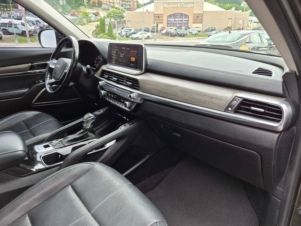 Certified Used 2022 Green Kia EX image 30