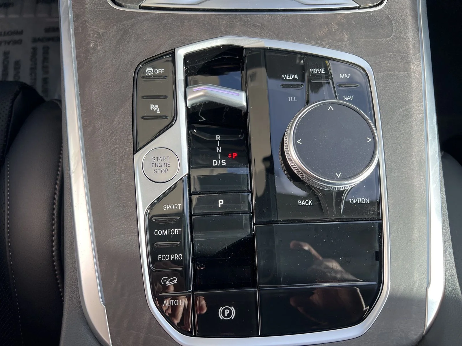 New 2026 Skyscraper Grey Metallic BMW xDrive40i image 17