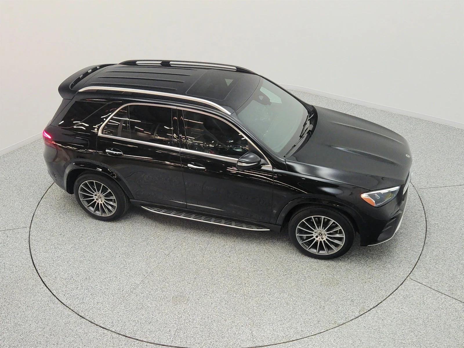Used 2024 Black Mercedes-Benz GLE 350 4MATIC® SUV image 25