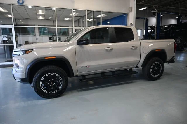 2026 GMC Canyon AT4 - Photo 9