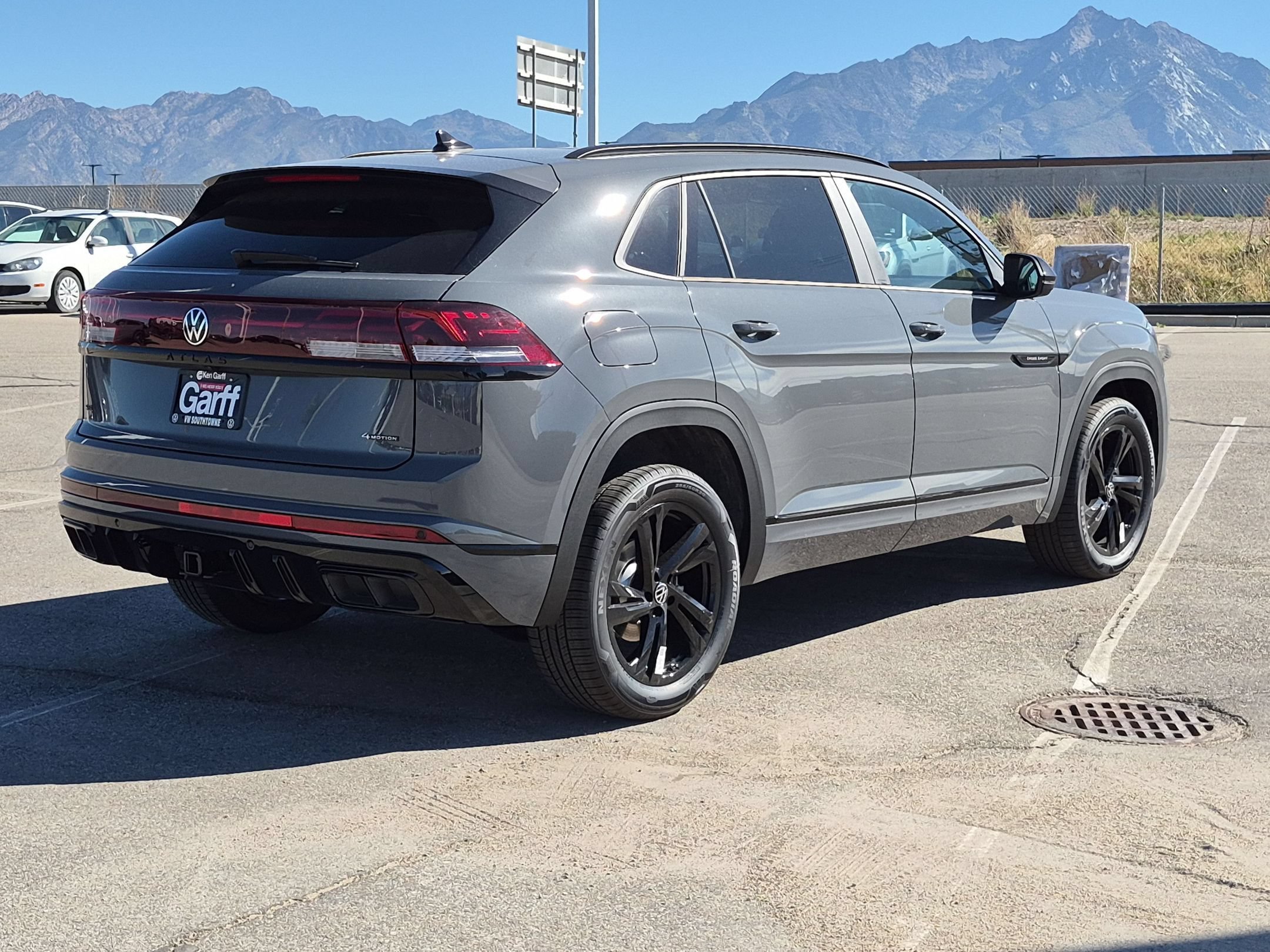 New 2026 Pure Gray Volkswagen 2.0T SEL R-Line Black image 3
