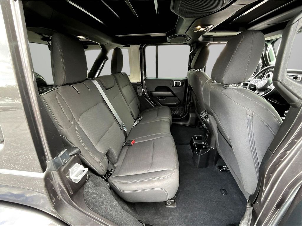 Used 2019 Gray Jeep Unlimited Sahara image 28