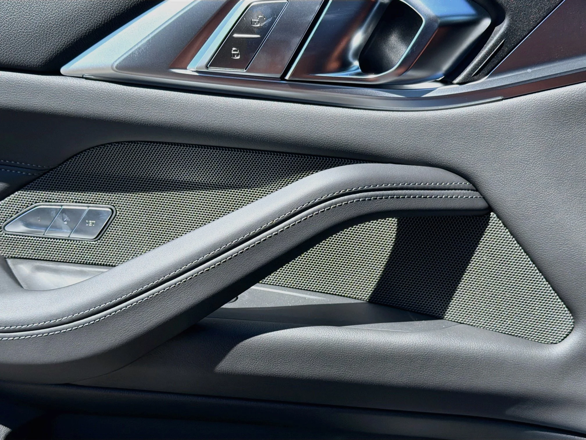 New 2027 Black Sapphire Metallic BMW  image 24