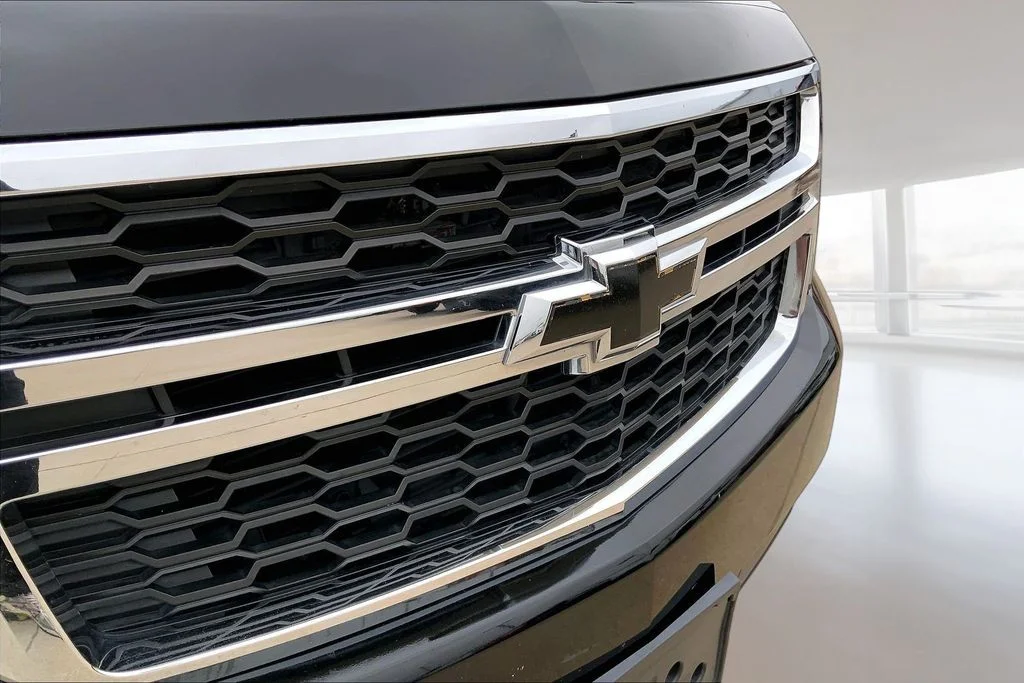 Used 2017 Black Chevrolet LS image 27