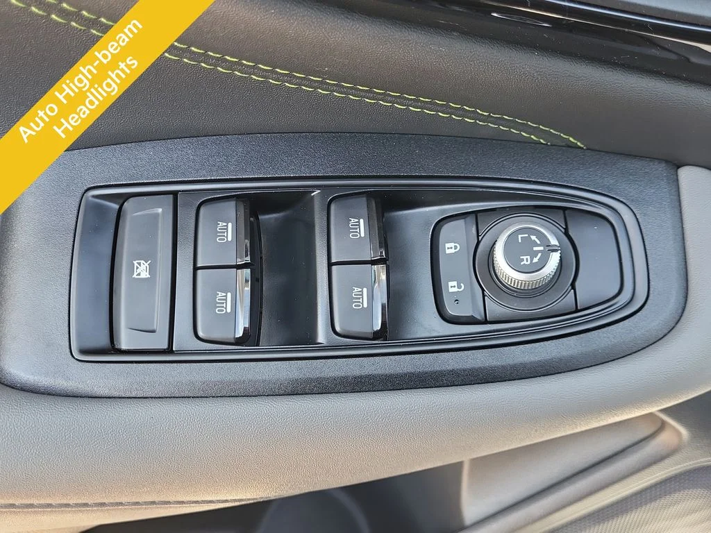 Used 2021 White Subaru Onyx Edition XT image 12