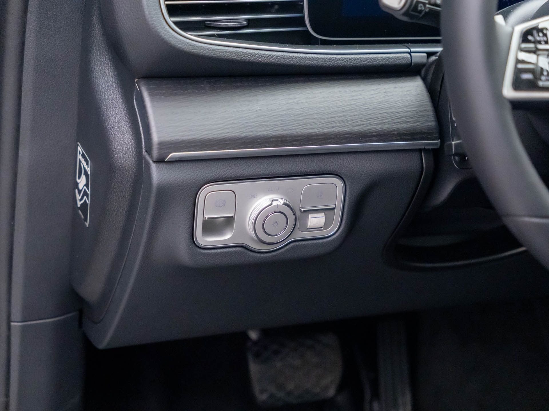 New 2026 Black Mercedes-Benz GLE 350 image 21