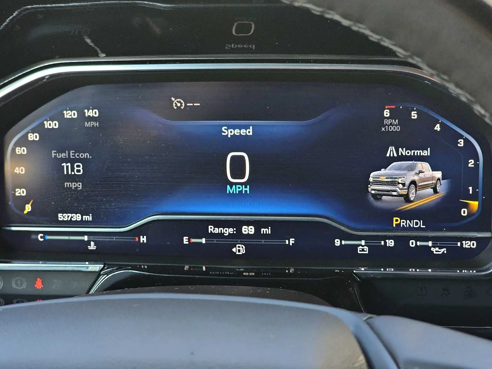 Used 2025 Summit White Chevrolet LT image 17