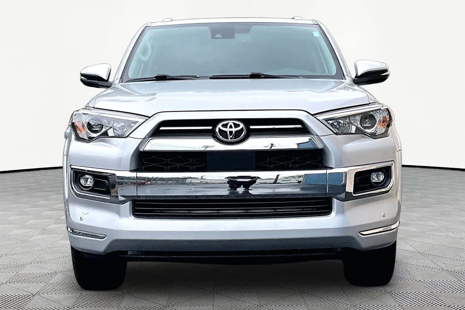 Used 2021 Classic Silver Metallic Toyota Limited image 4