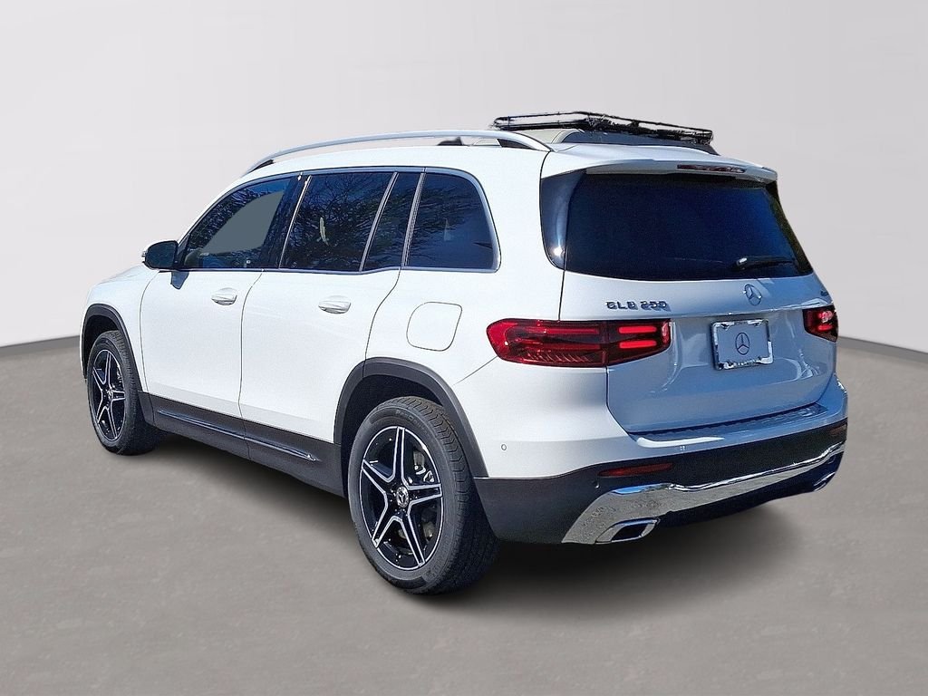 New 2026 Polar White Mercedes-Benz GLB 250 image 4