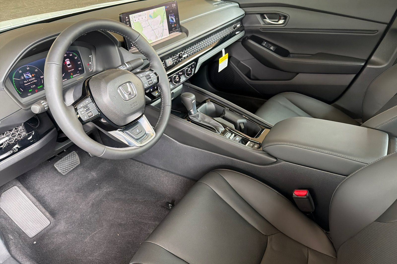 New 2026 Platinum White Pearl Honda Touring image 9