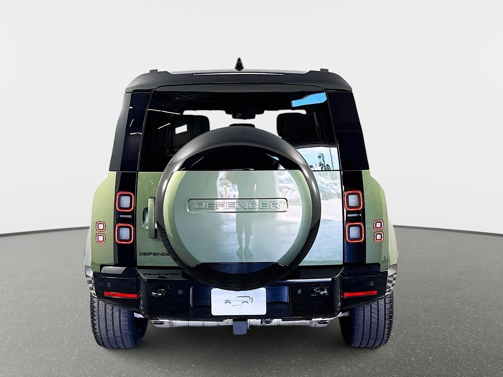Used 2026 Green Land Rover X-Dynamic SE image 6