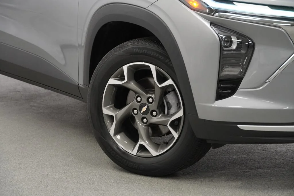 Used 2024 Sterling Gray Metallic Chevrolet LT image 10