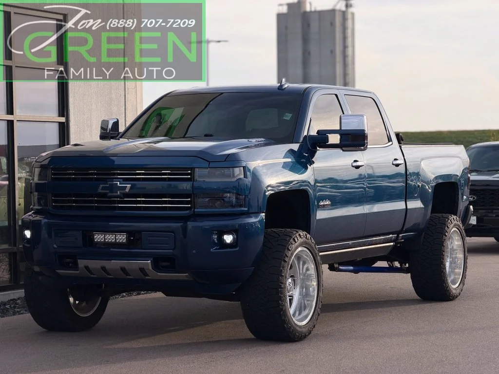 Used 2015 Blue Chevrolet High Country image 1