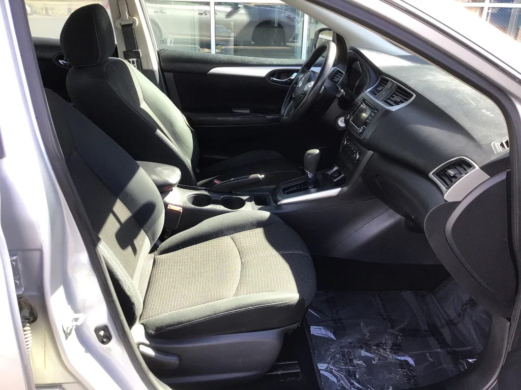 Used 2018 Brilliant Silver Nissan S image 7