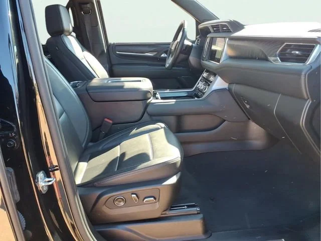 Used 2024 Onyx Black GMC Denali image 25