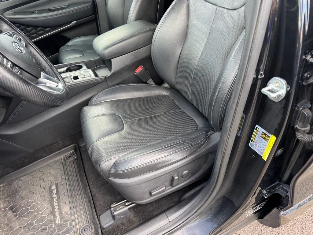 Used 2019 Black Hyundai Limited image 6