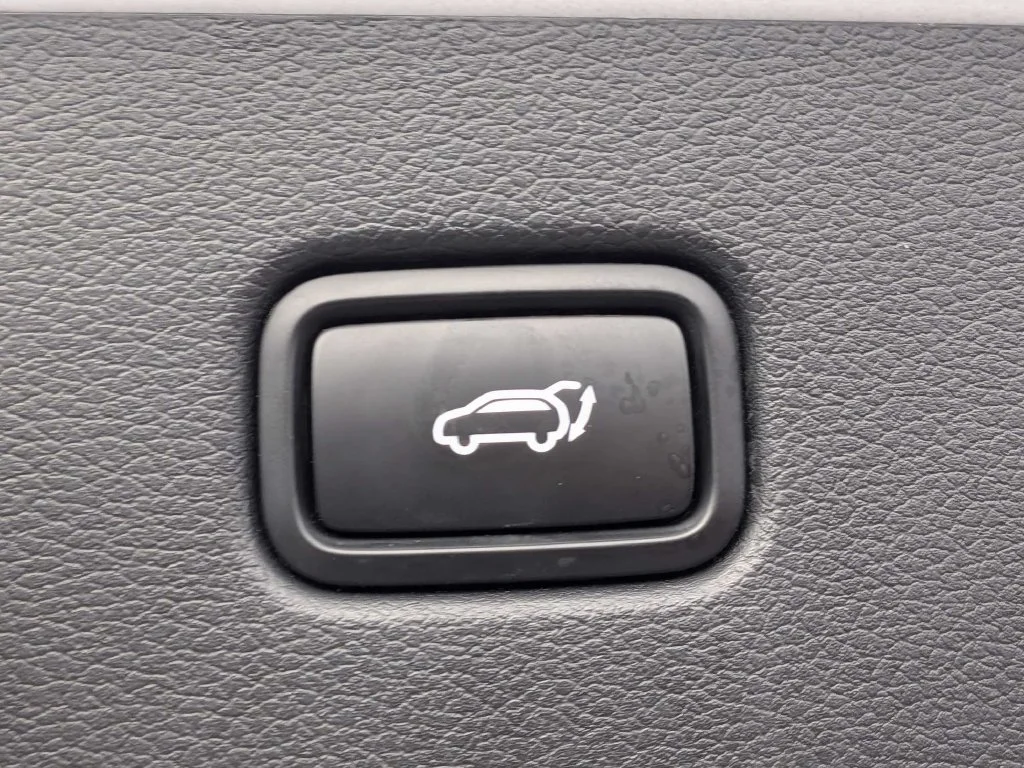 Used 2024 White Hyundai Limited image 12
