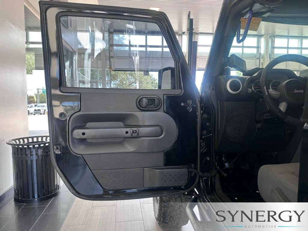 Used 2008 Black Clearcoat/Black Hard Top Jeep Sahara image 17