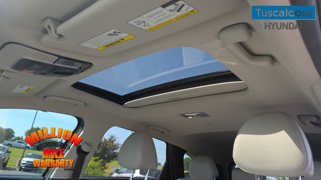 Used 2023 Silver Hyundai SEL image 24
