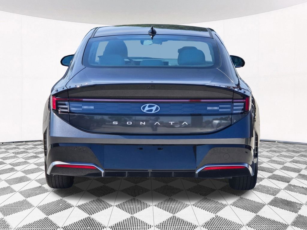 Certified Used 2025 Gray Hyundai SEL image 20