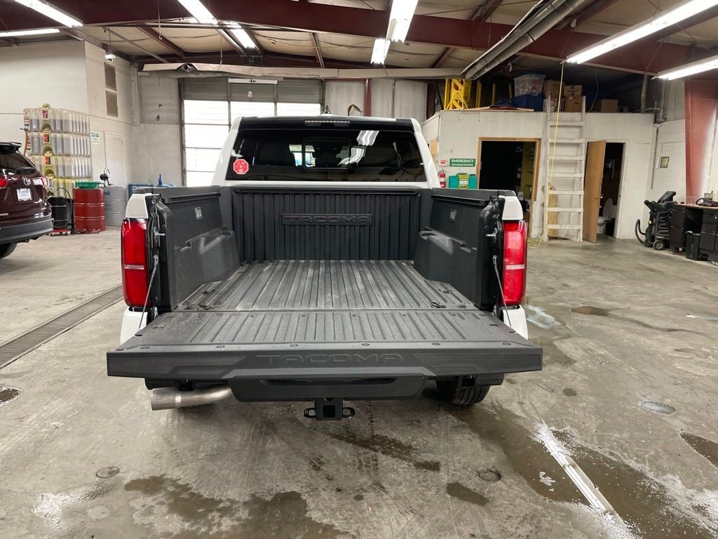 2026 Toyota Tacoma SR5 - Photo 25