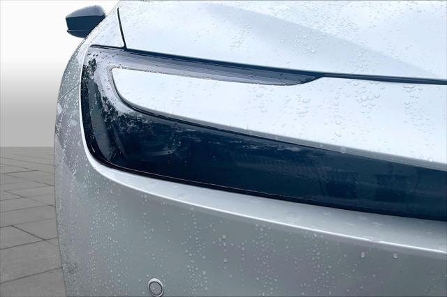 Certified Used 2025 WIND CHILL PEARL Toyota  image 27