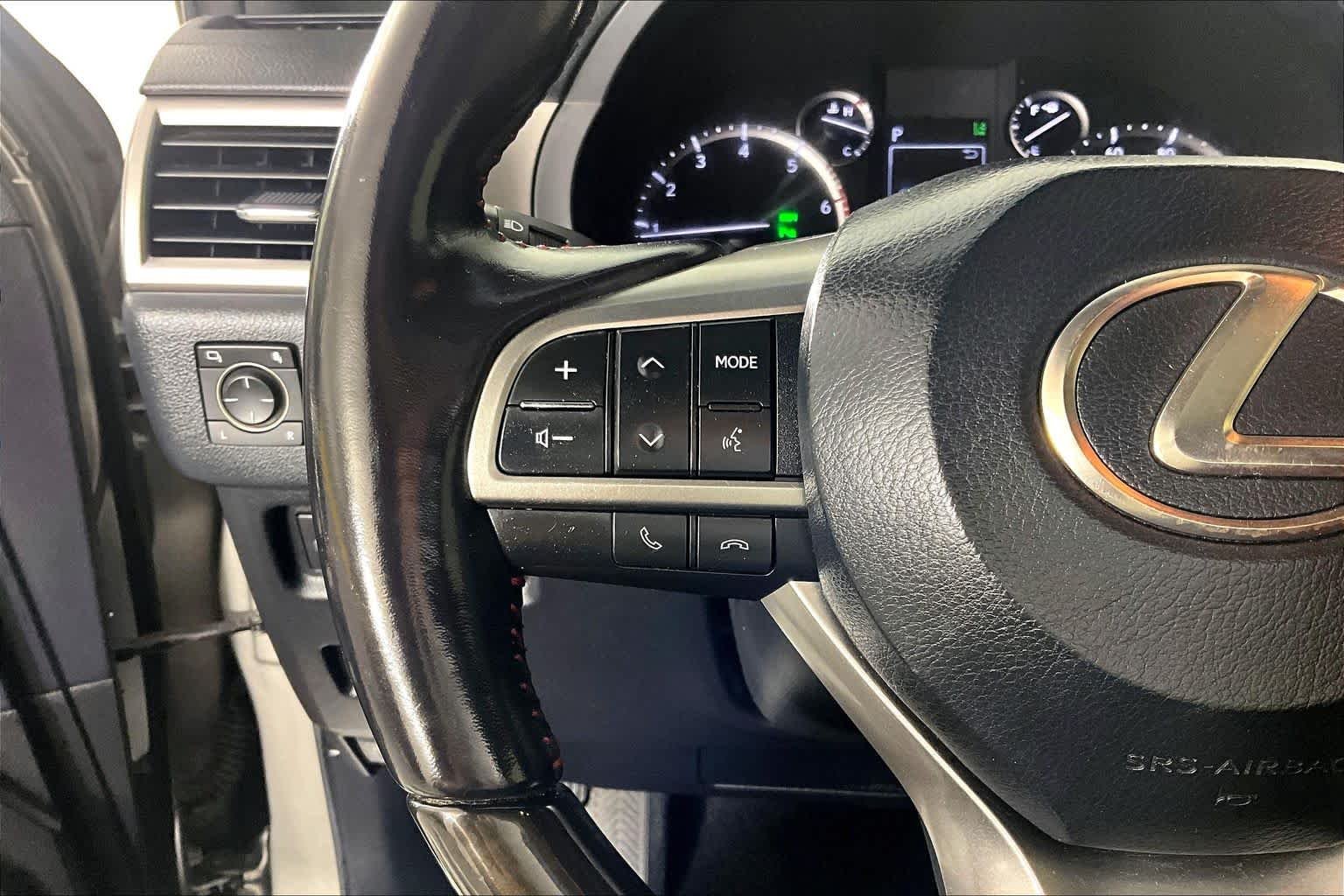Used 2022 Atomic Silver Lexus Premium image 22