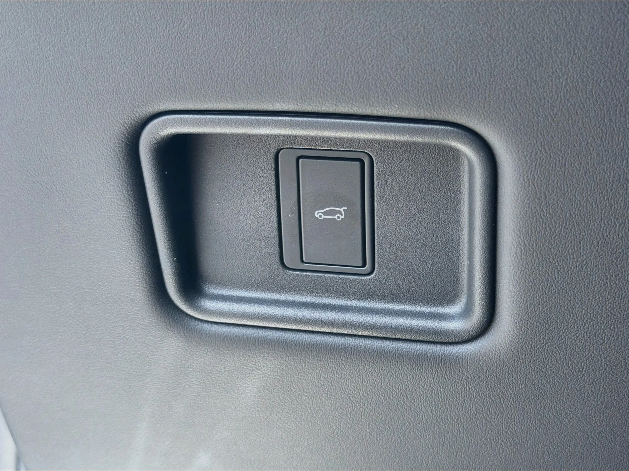 New 2026 Fuji White Land Rover Dynamic SE image 37