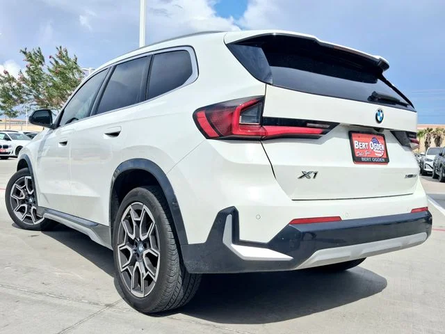 Used 2024 White BMW xDrive28i image 5