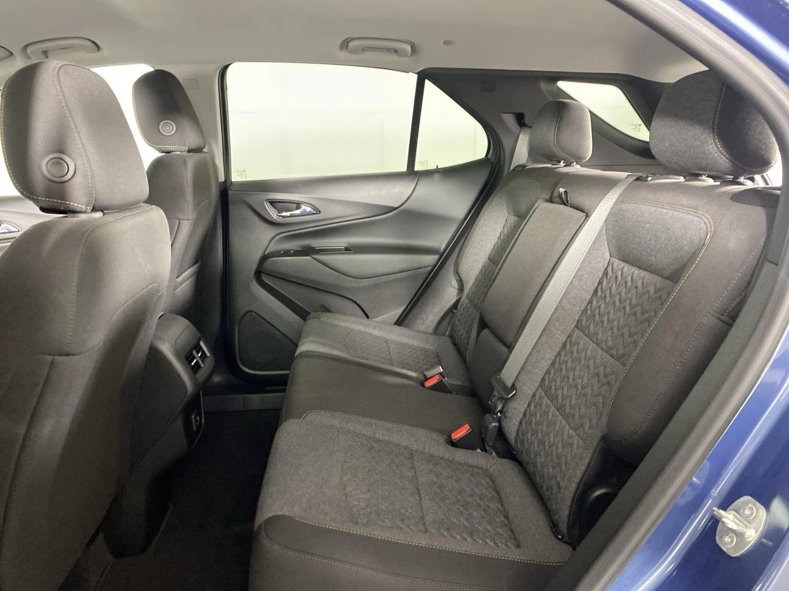 Used 2024 Lakeshore Blue Metallic Chevrolet LT image 23