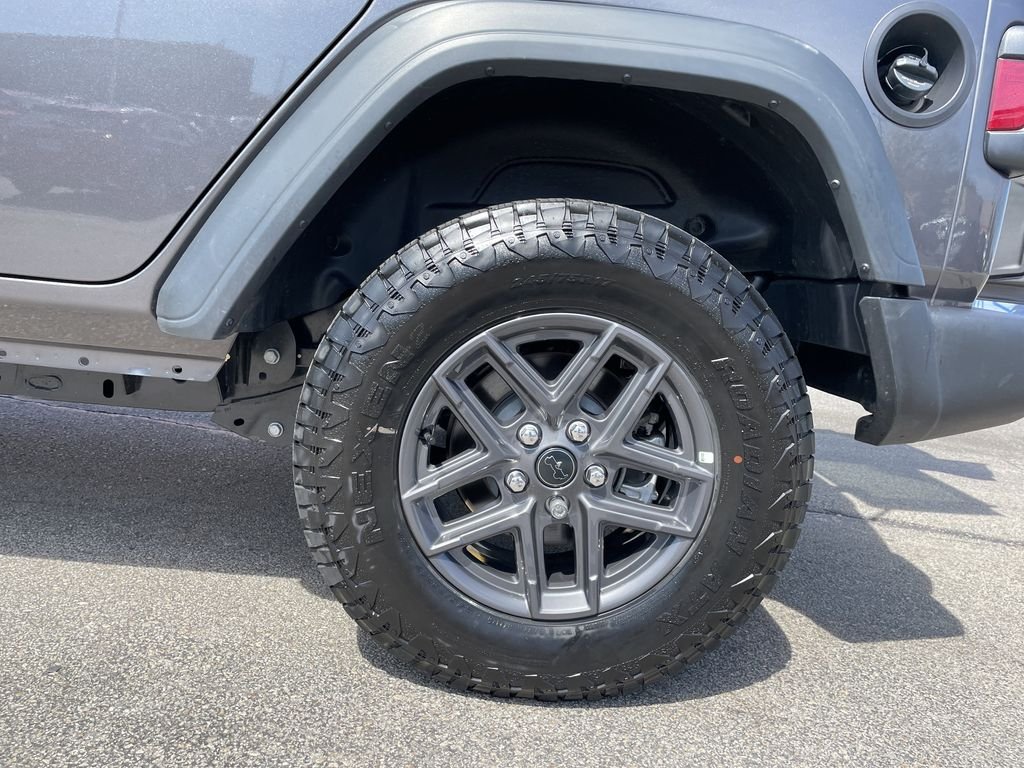 Used 2026 Gray Jeep Sport S image 10