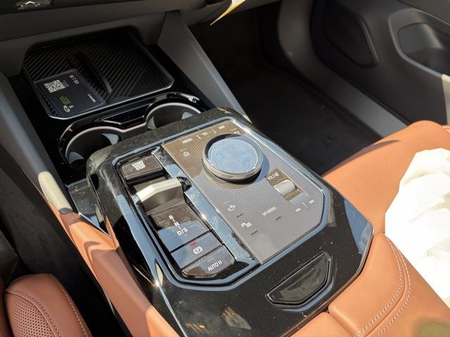 New 2026 Black Sapphire Metallic BMW 550e xDrive image 15