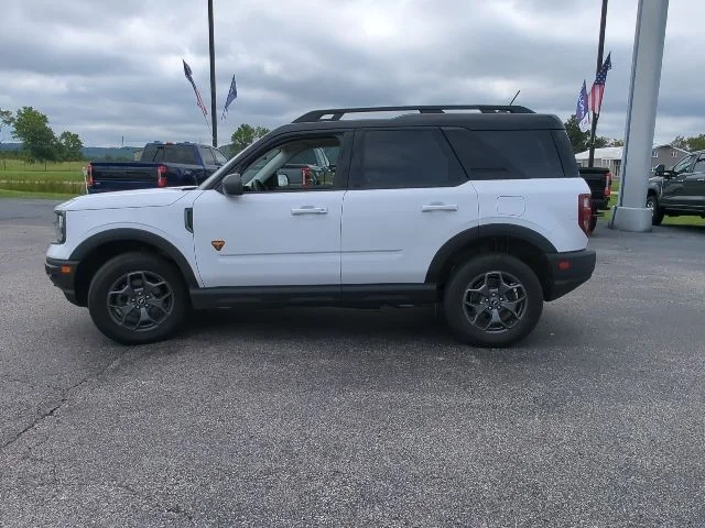 Used 2021 White Ford Badlands image 8