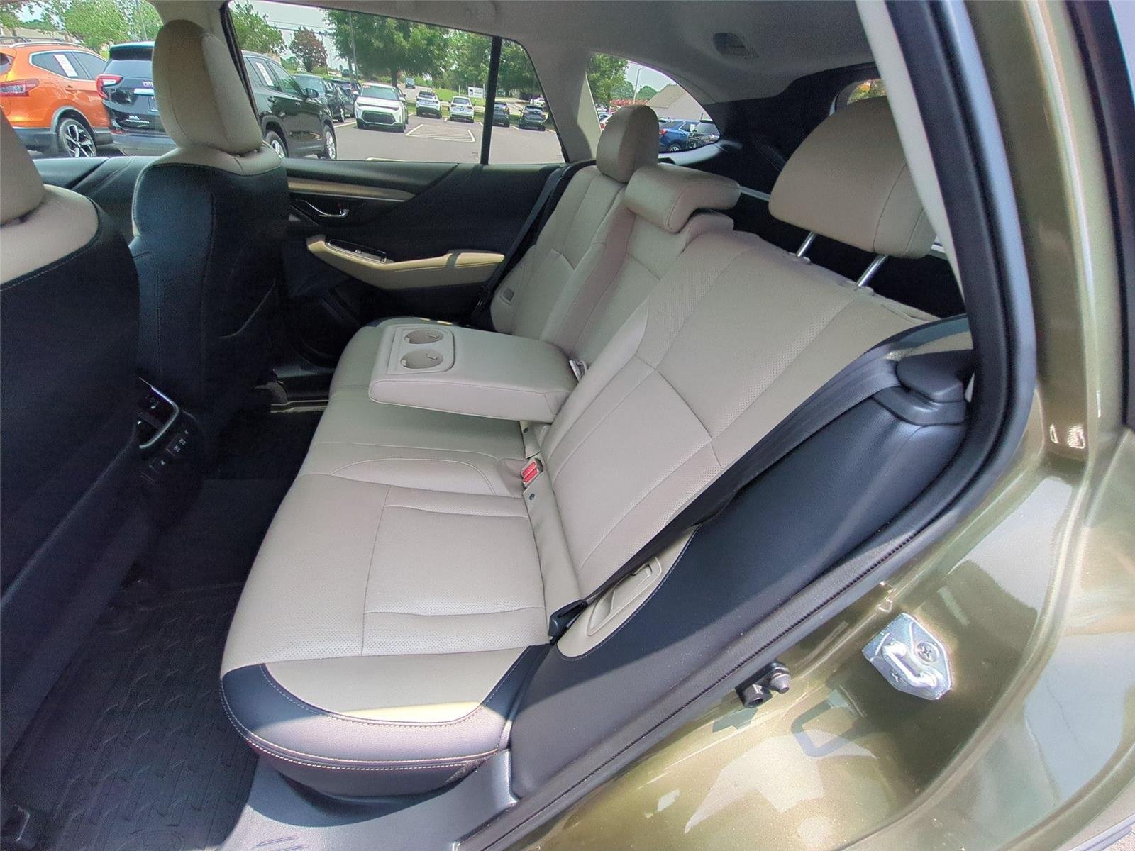 Used 2022 Autumn Green Metallic Subaru Limited image 34