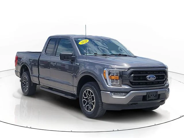 Used 2023 Gray Ford XLT image 3