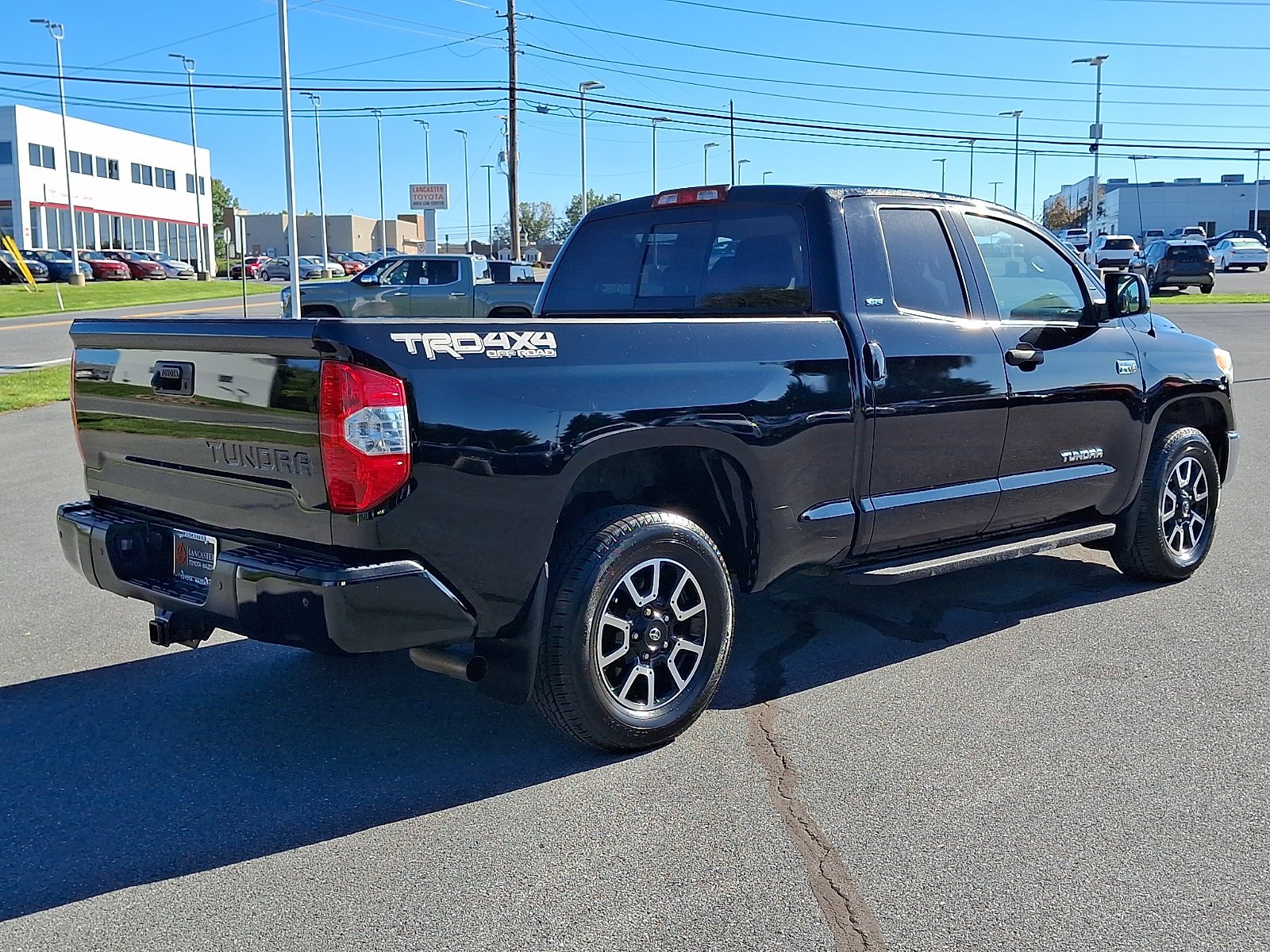 Used 2017 Black Toyota SR5 image 7
