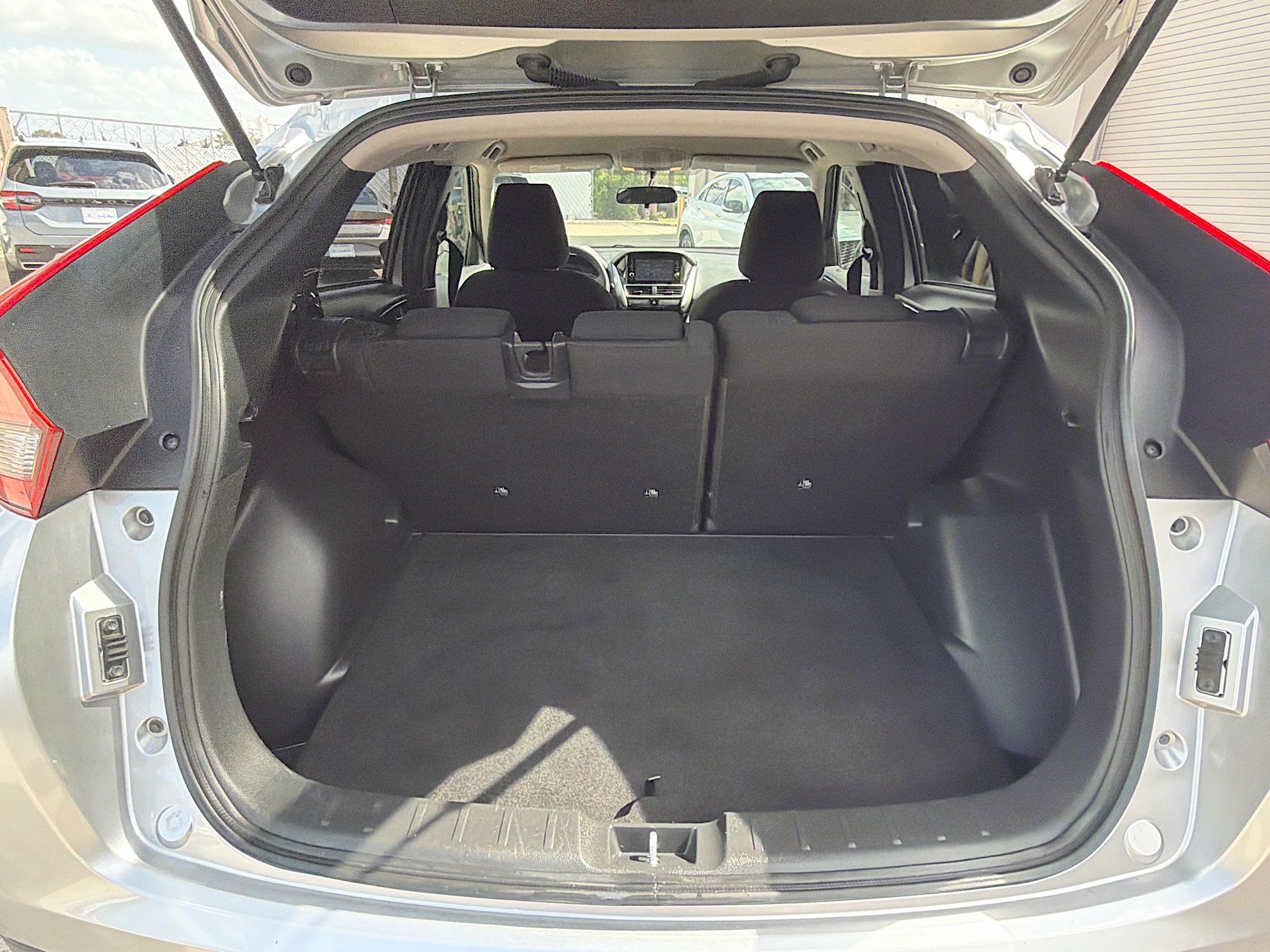 Used 2020 Alloy Silver Metallic Mitsubishi ES image 25