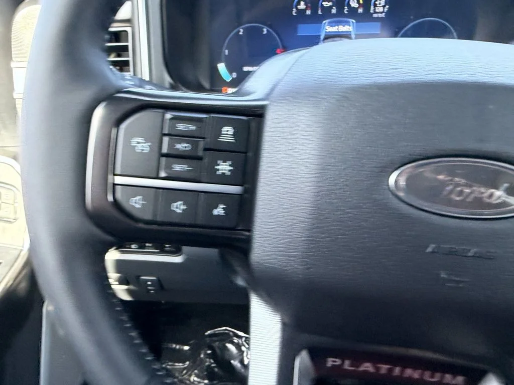 New 2026 Star White Metallic Tri-Coat Ford F-250® Platinum® image 31