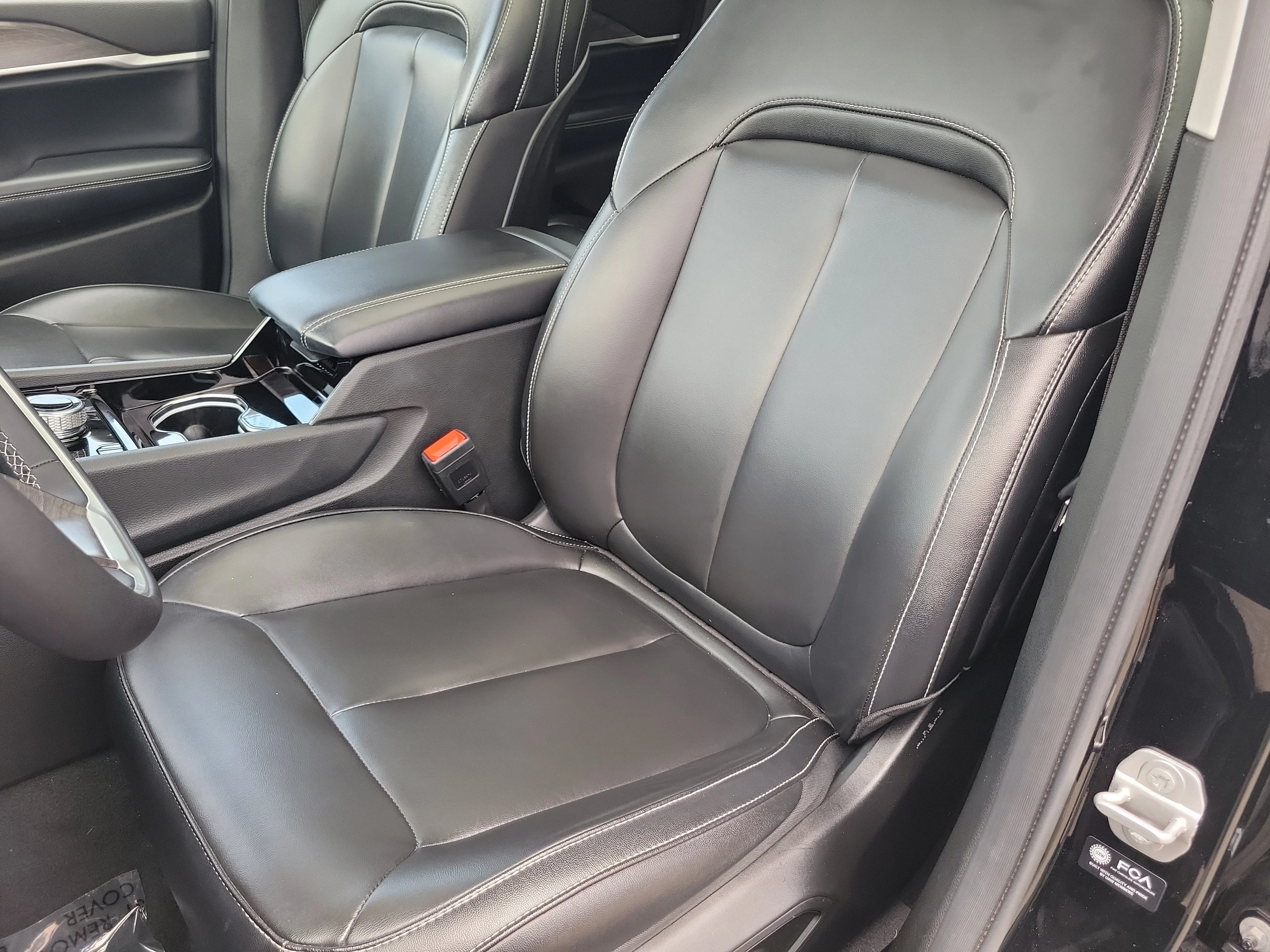 Certified Used 2023 Black Jeep 4xe image 14