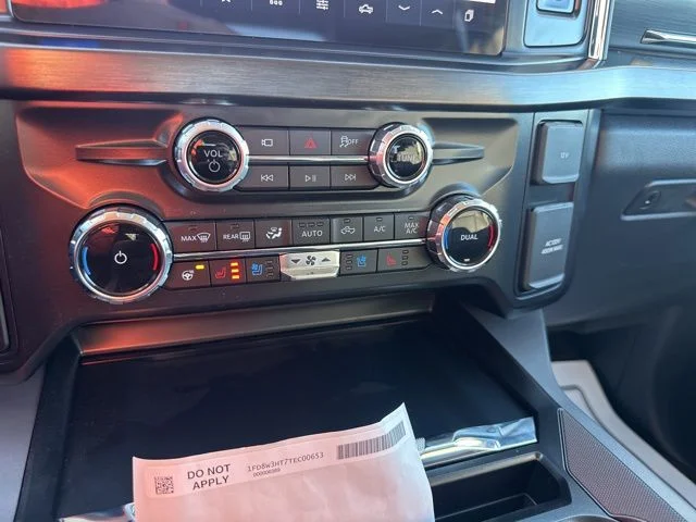 2026 Ford F-350 Super Duty Chassis Cab Lariat - Photo 33